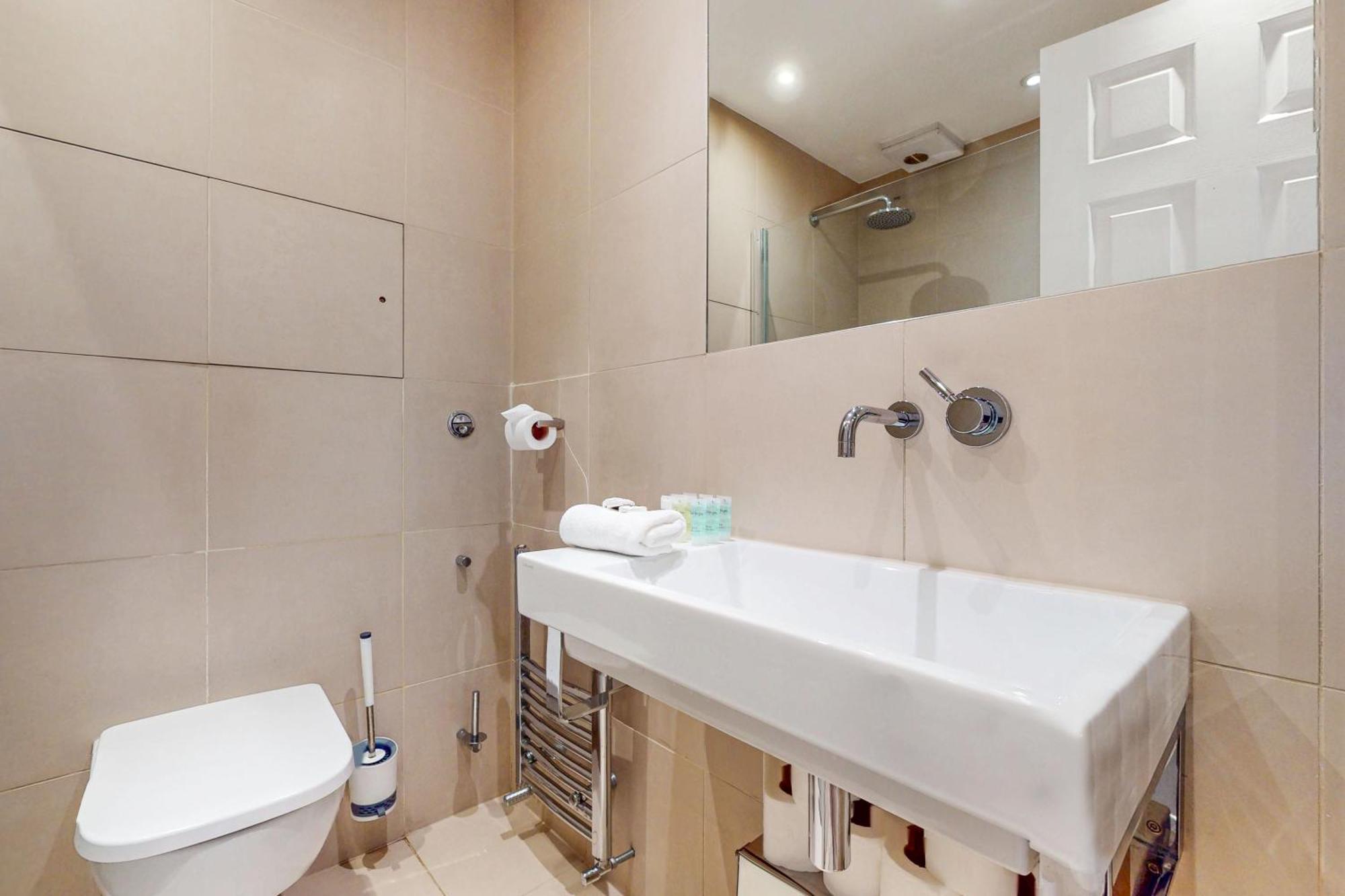In Marble Arch Apartment *